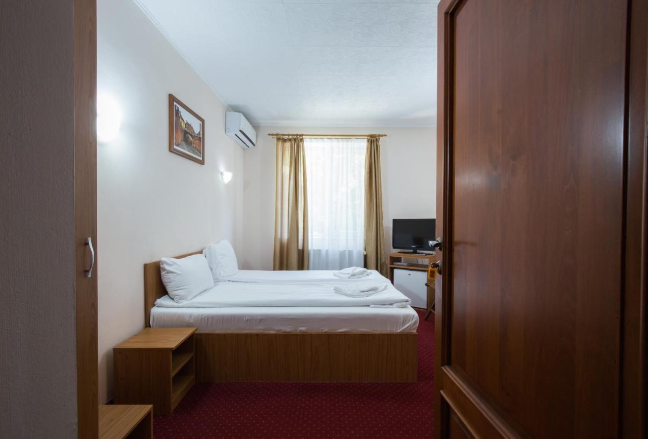 Hotel Dumbrava Sibiului Extérieur photo