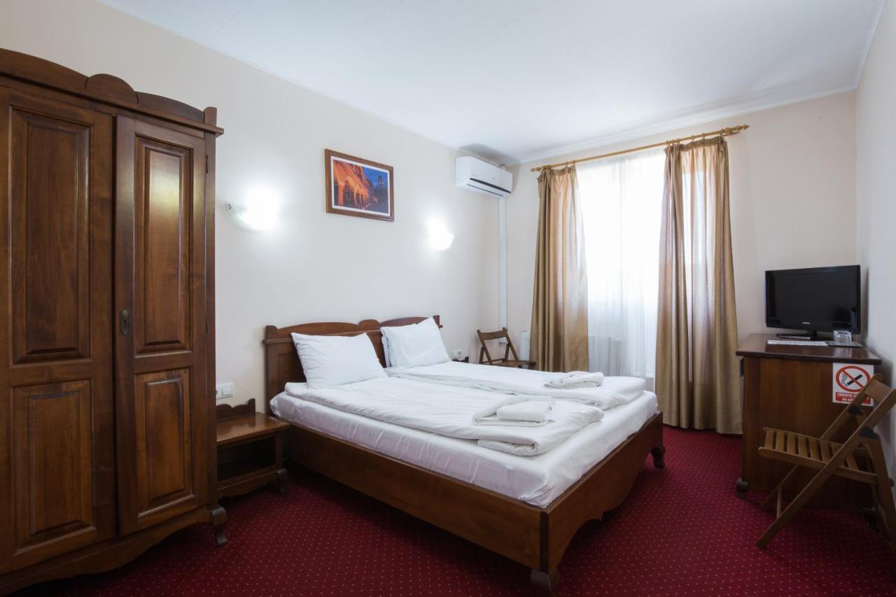 Hotel Dumbrava Sibiului Extérieur photo