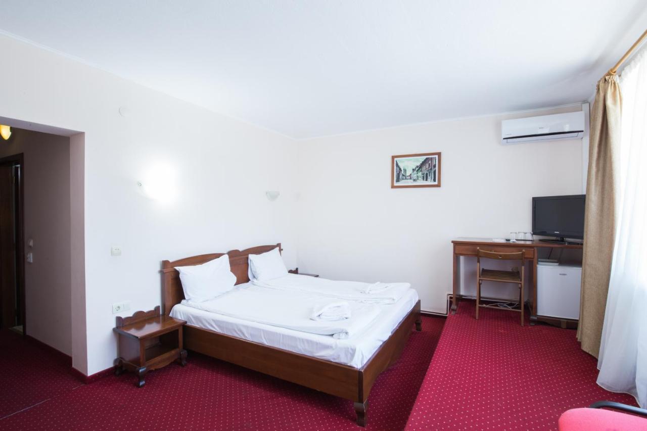 Hotel Dumbrava Sibiului Extérieur photo